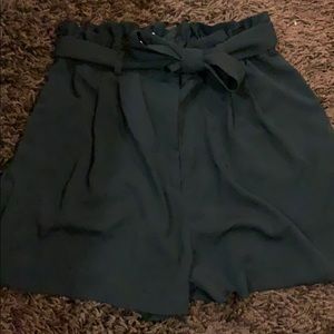 H&M High-waisted Pleated Shorts w tie belt